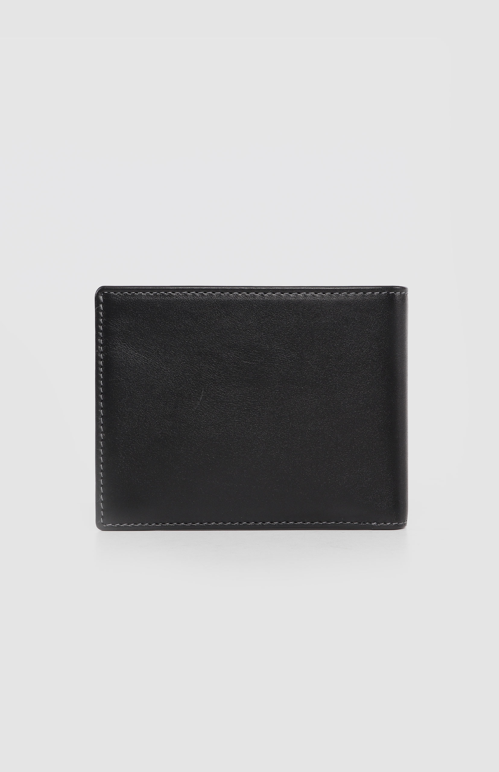 Pringle Myles Bifold Wallet - Image 4